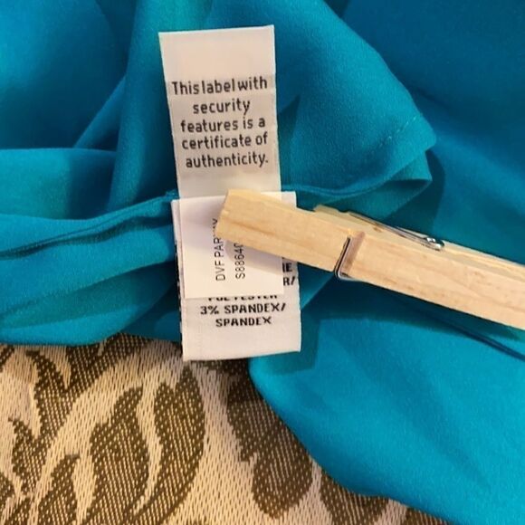 Diane Von Furstenberg, ‘Parvay' Sleeveless Silk Top, Size 4 - Picture 7 of 10